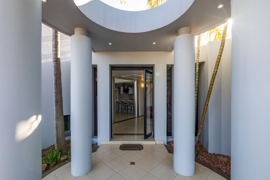 6 Bedroom Property for Sale in Glen Ashley KwaZulu-Natal