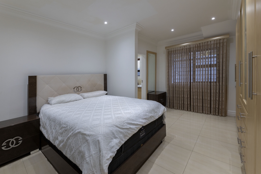 6 Bedroom Property for Sale in Glen Ashley KwaZulu-Natal