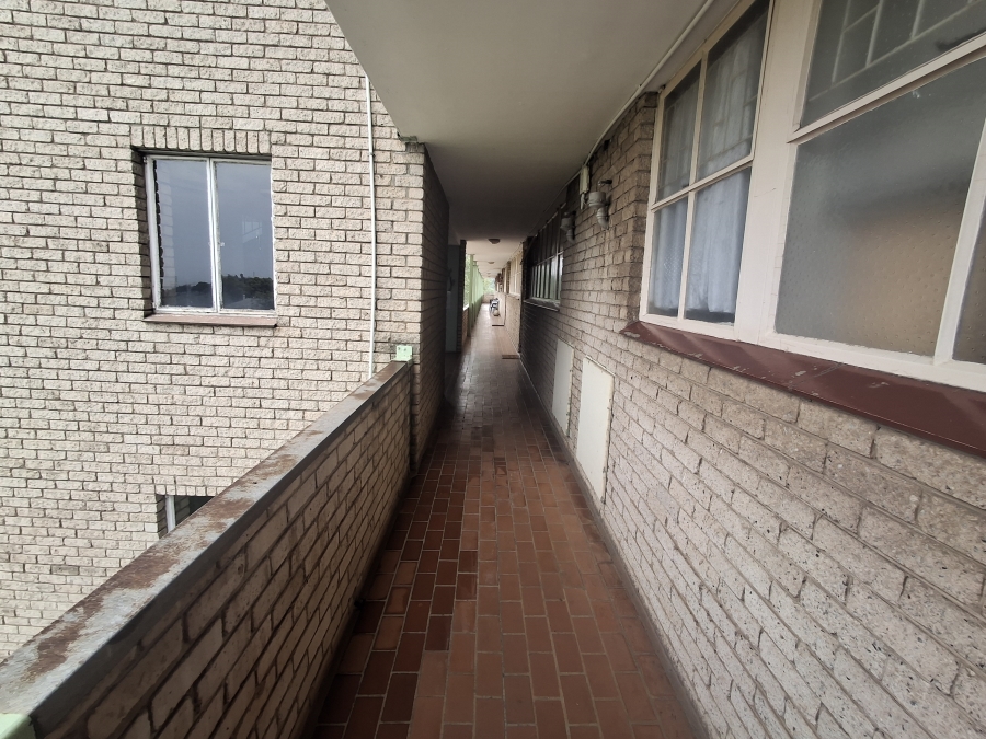 2 Bedroom Property for Sale in Pioneer Park KwaZulu-Natal