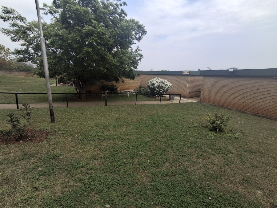 2 Bedroom Property for Sale in Pioneer Park KwaZulu-Natal