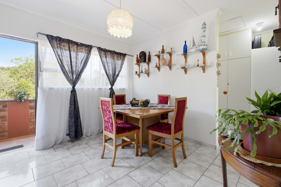 2 Bedroom Property for Sale in Amanzimtoti KwaZulu-Natal