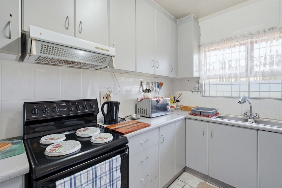 2 Bedroom Property for Sale in Amanzimtoti KwaZulu-Natal