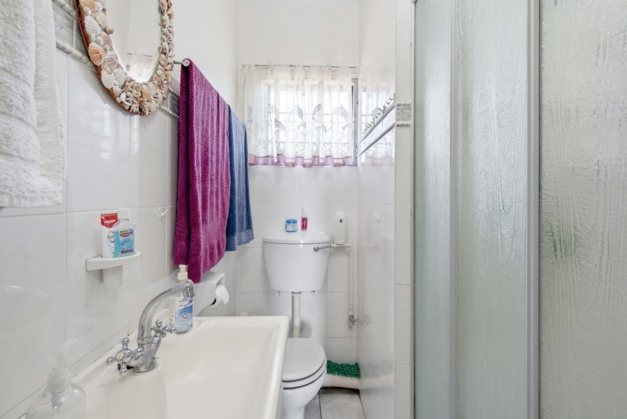 2 Bedroom Property for Sale in Amanzimtoti KwaZulu-Natal