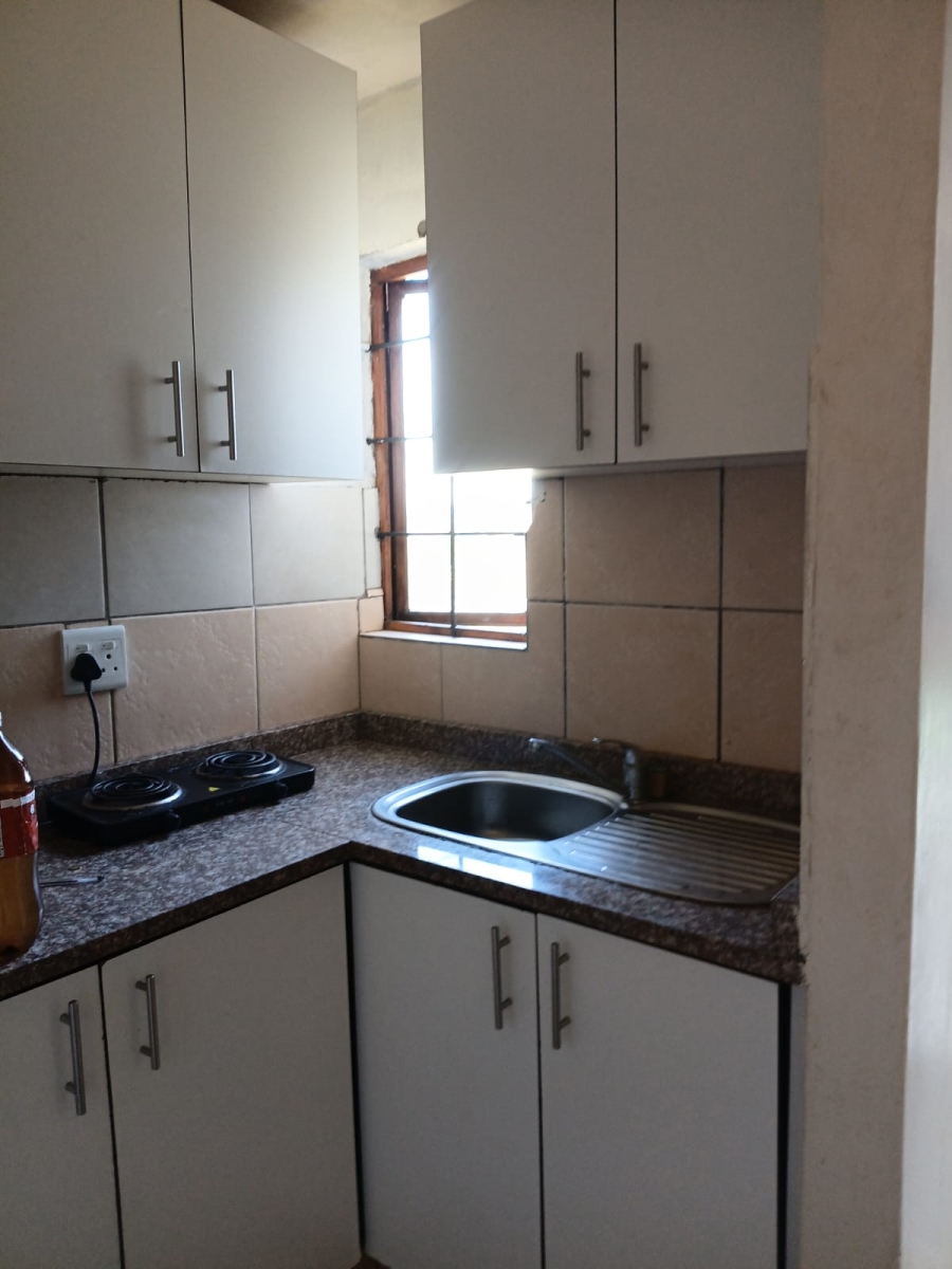 To Let 1 Bedroom Property for Rent in Bellair KwaZulu-Natal