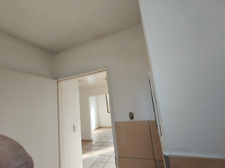 To Let 1 Bedroom Property for Rent in Bellair KwaZulu-Natal