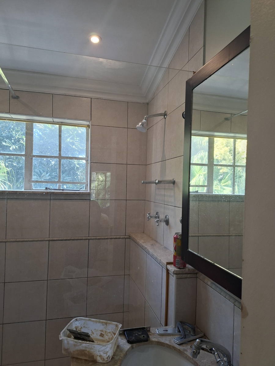 To Let 3 Bedroom Property for Rent in Essenwood KwaZulu-Natal