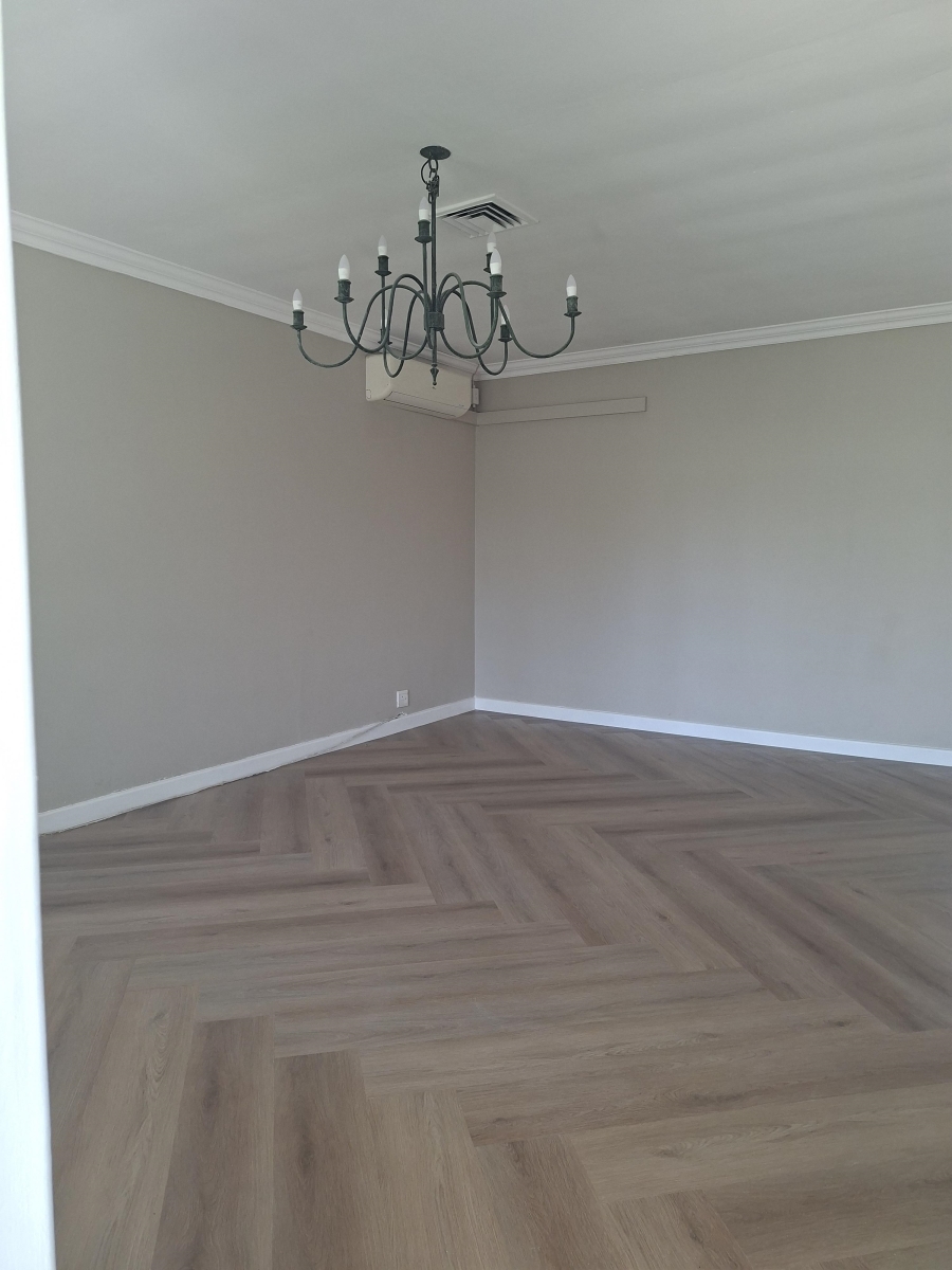 To Let 3 Bedroom Property for Rent in Essenwood KwaZulu-Natal
