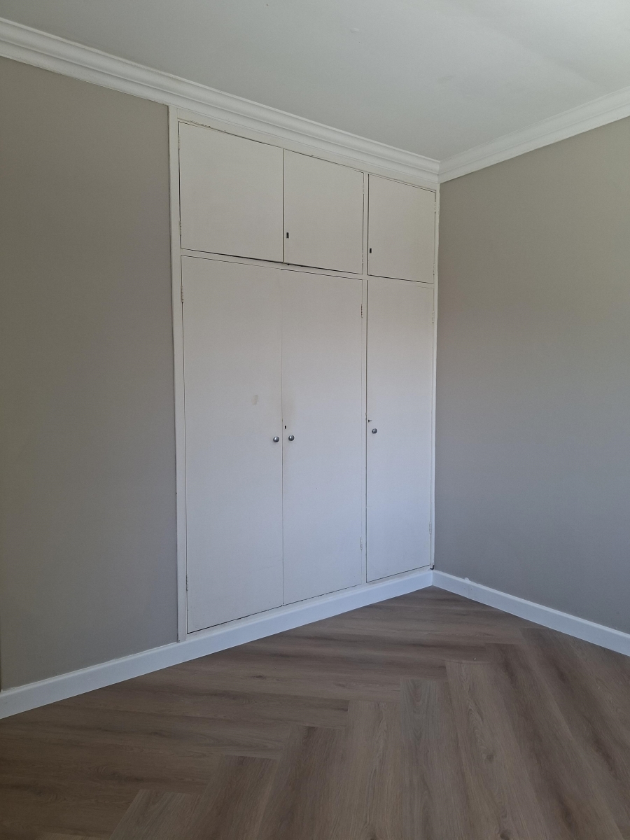 To Let 3 Bedroom Property for Rent in Essenwood KwaZulu-Natal