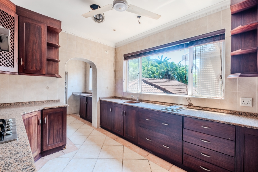 To Let 6 Bedroom Property for Rent in Glen Ashley KwaZulu-Natal
