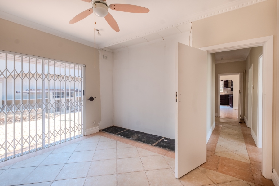 To Let 6 Bedroom Property for Rent in Glen Ashley KwaZulu-Natal