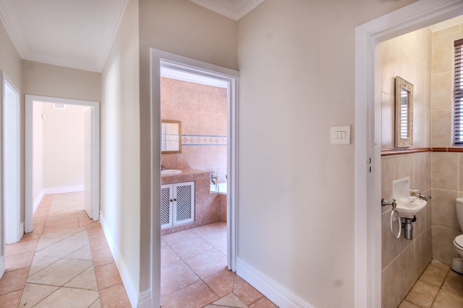 To Let 6 Bedroom Property for Rent in Glen Ashley KwaZulu-Natal