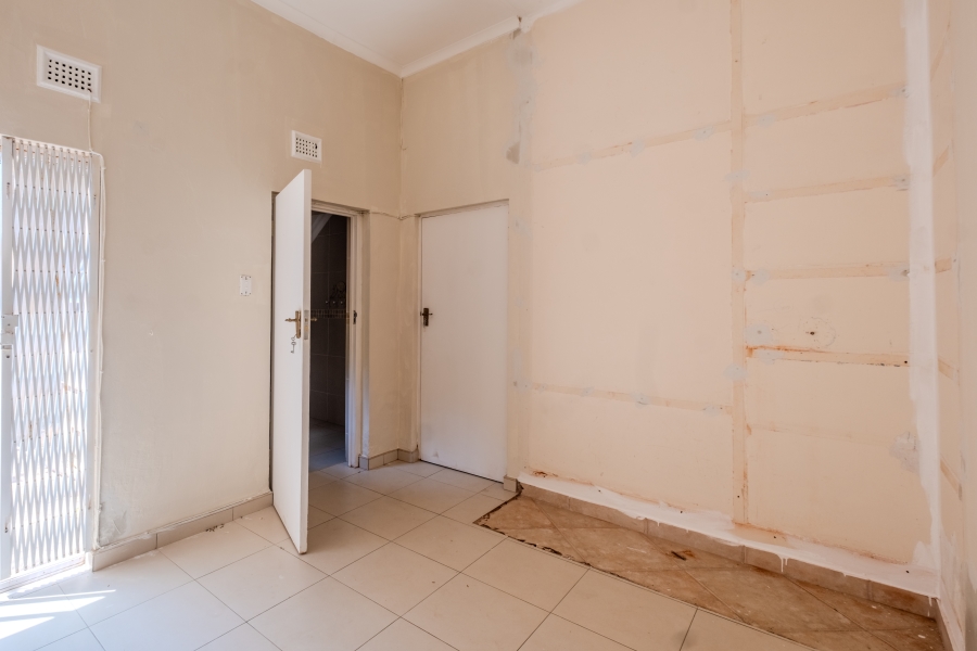 To Let 6 Bedroom Property for Rent in Glen Ashley KwaZulu-Natal