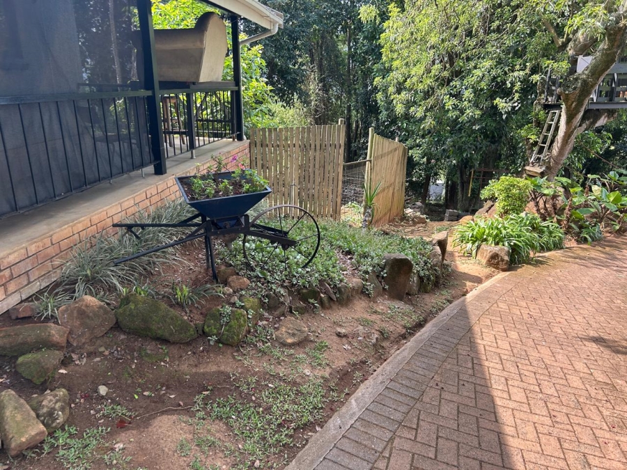 To Let 2 Bedroom Property for Rent in Worlds View KwaZulu-Natal