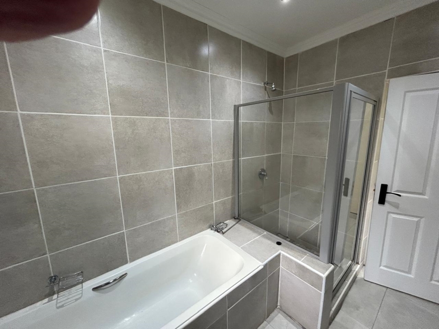To Let 2 Bedroom Property for Rent in Worlds View KwaZulu-Natal