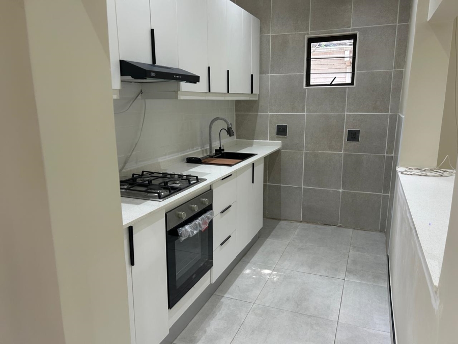 To Let 2 Bedroom Property for Rent in Worlds View KwaZulu-Natal