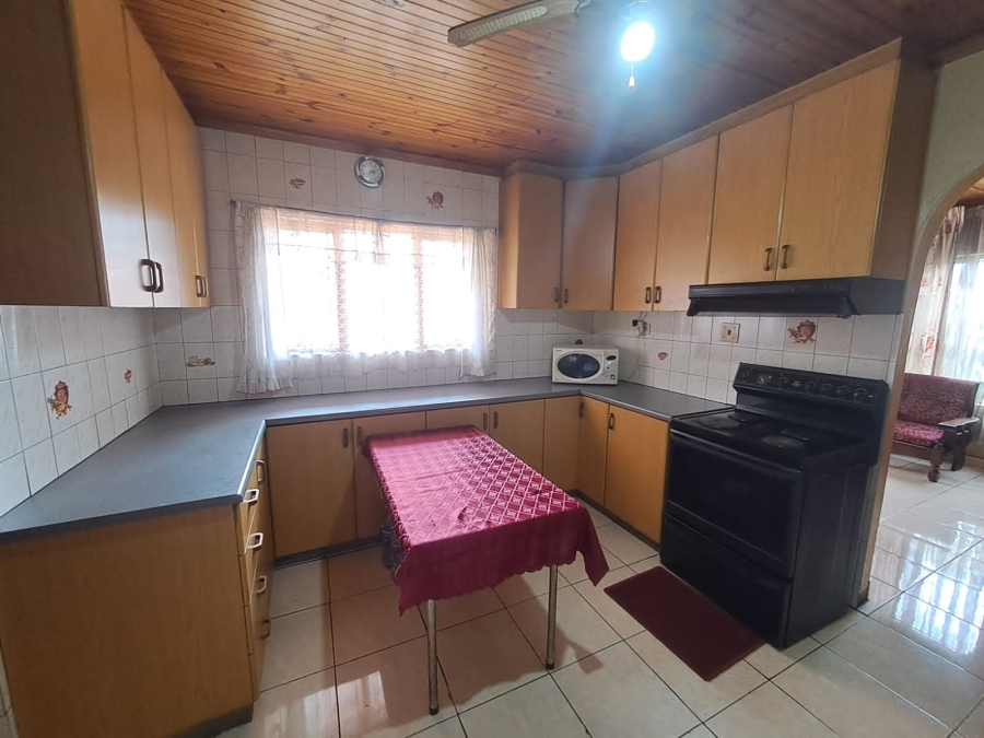 5 Bedroom Property for Sale in Westham KwaZulu-Natal