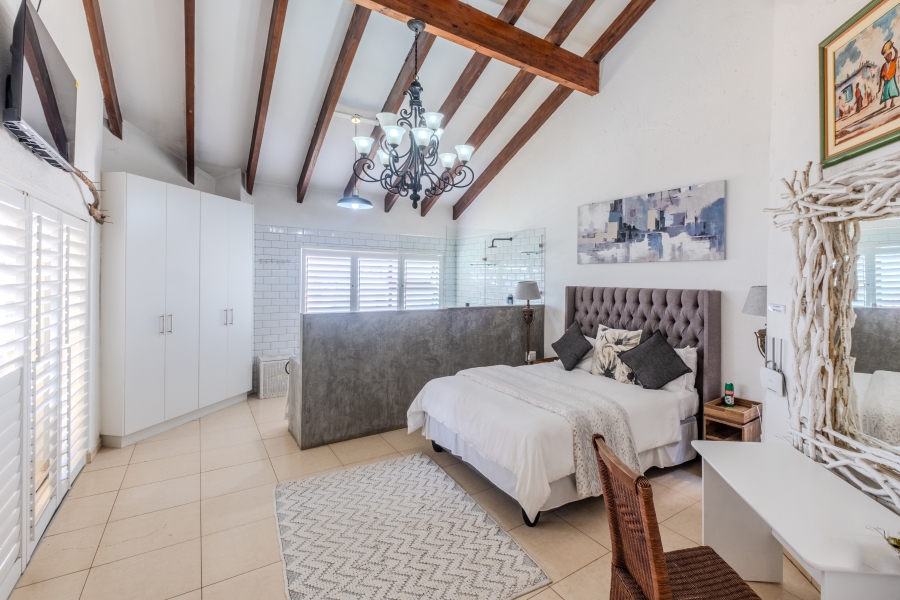 5 Bedroom Property for Sale in Herrwood Park KwaZulu-Natal