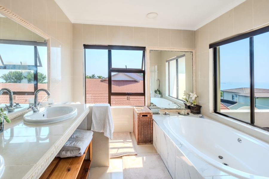 5 Bedroom Property for Sale in Herrwood Park KwaZulu-Natal