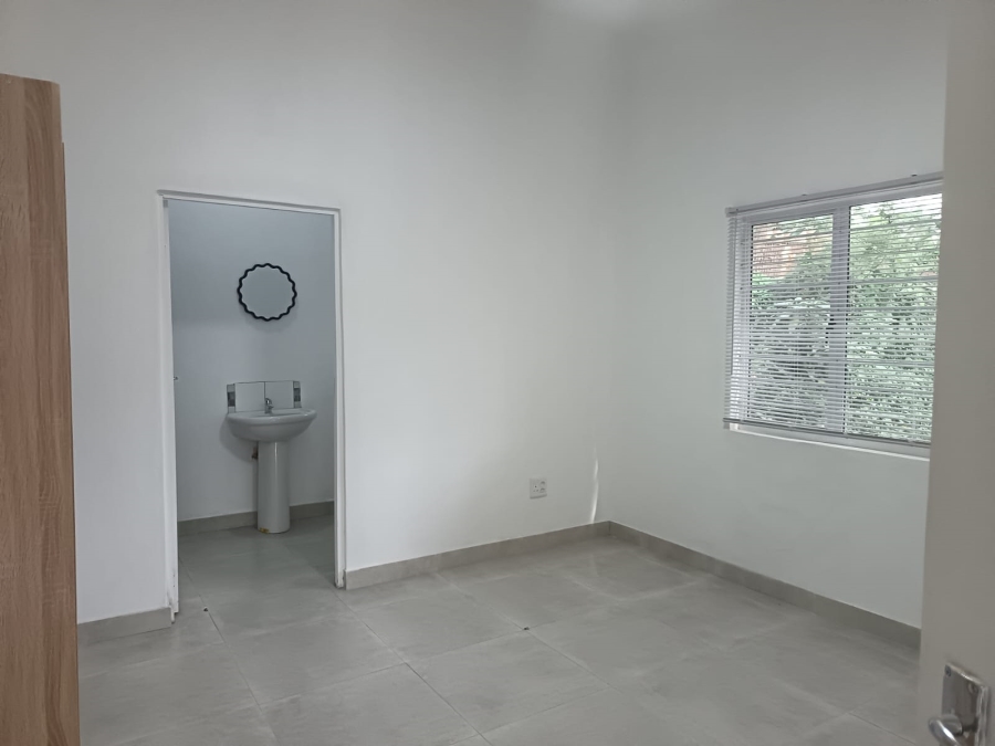To Let 2 Bedroom Property for Rent in Park Hill KwaZulu-Natal