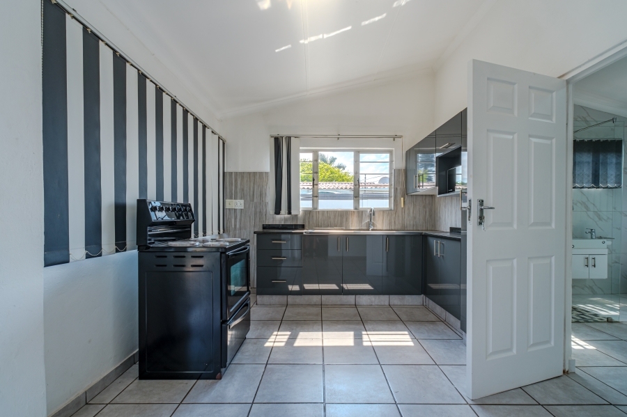 6 Bedroom Property for Sale in Athlone Park KwaZulu-Natal