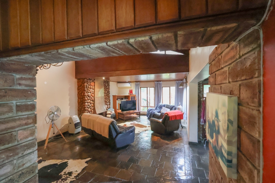 3 Bedroom Property for Sale in Cowies Hill KwaZulu-Natal