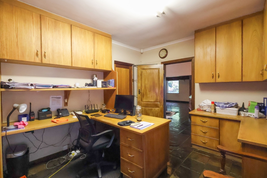 3 Bedroom Property for Sale in Cowies Hill KwaZulu-Natal