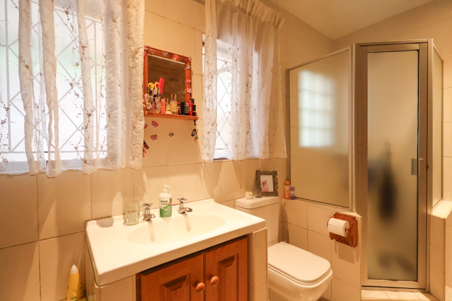 3 Bedroom Property for Sale in Cowies Hill KwaZulu-Natal