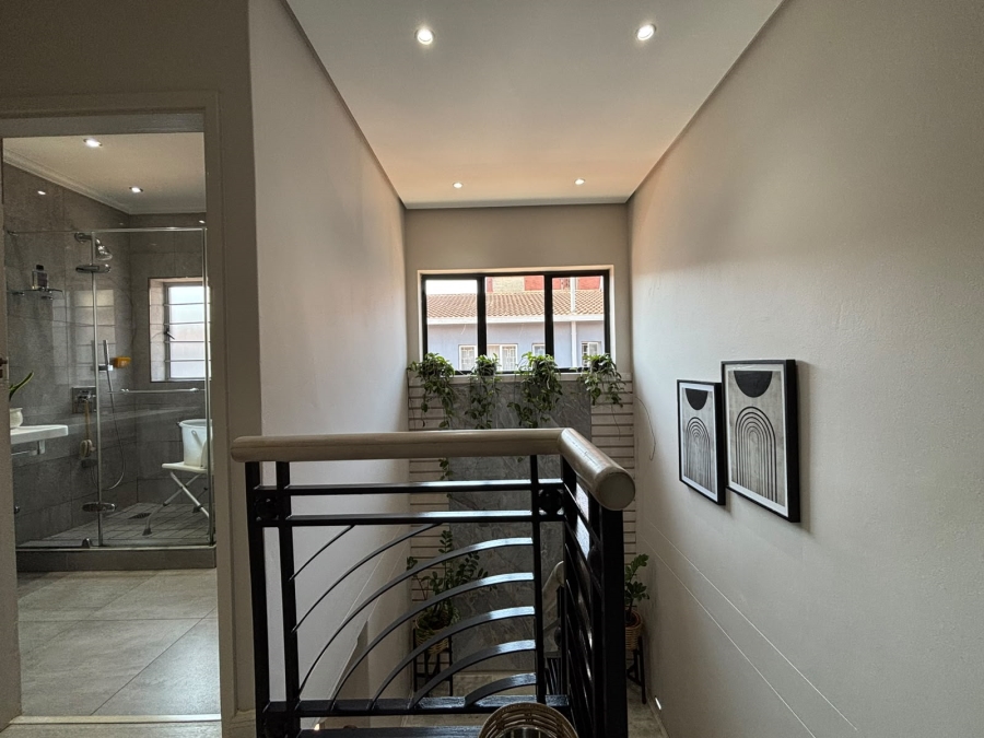 4 Bedroom Property for Sale in Overport KwaZulu-Natal