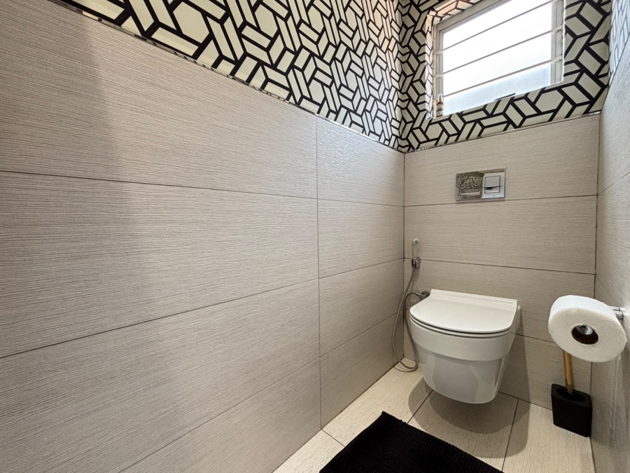 4 Bedroom Property for Sale in Overport KwaZulu-Natal
