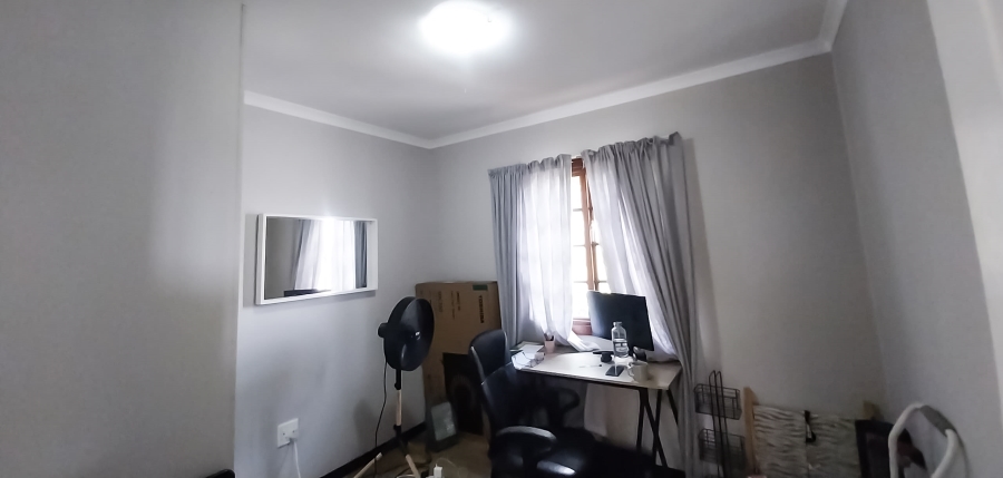 To Let 2 Bedroom Property for Rent in La Lucia KwaZulu-Natal