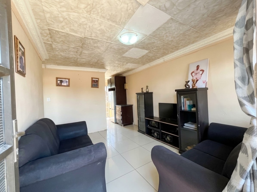 2 Bedroom Property for Sale in Esikhawini KwaZulu-Natal