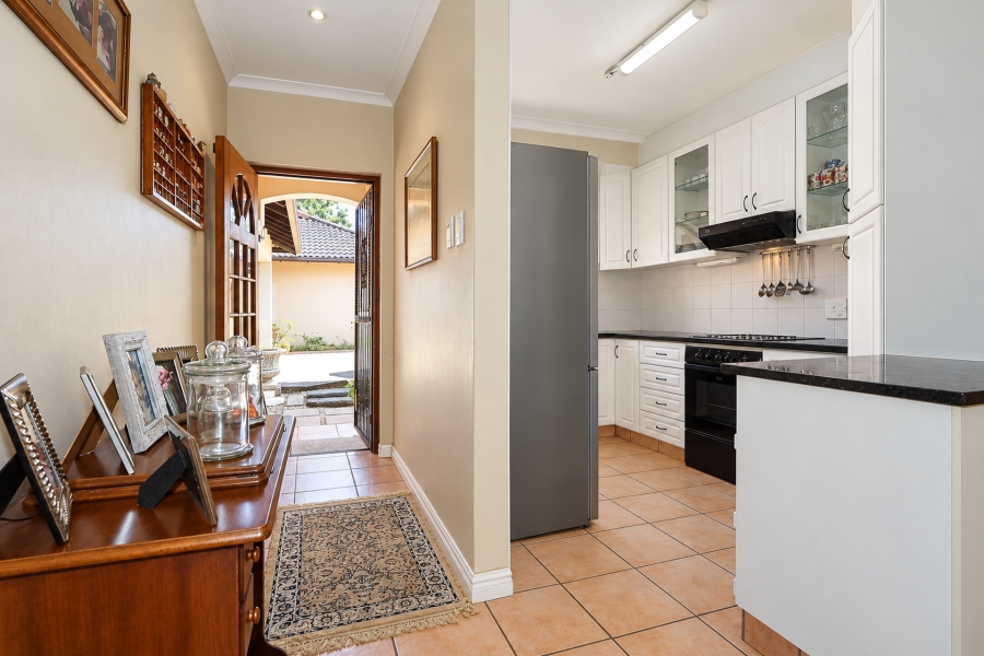 2 Bedroom Property for Sale in Waterfall KwaZulu-Natal
