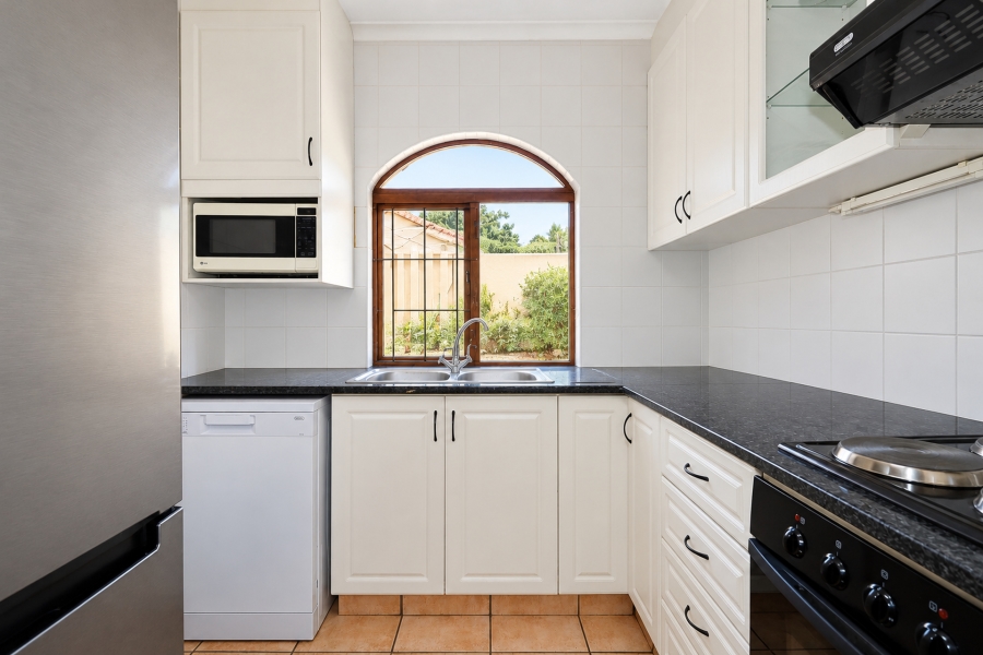 2 Bedroom Property for Sale in Waterfall KwaZulu-Natal