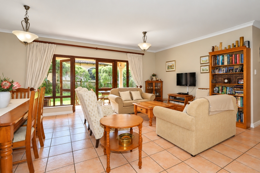 2 Bedroom Property for Sale in Waterfall KwaZulu-Natal