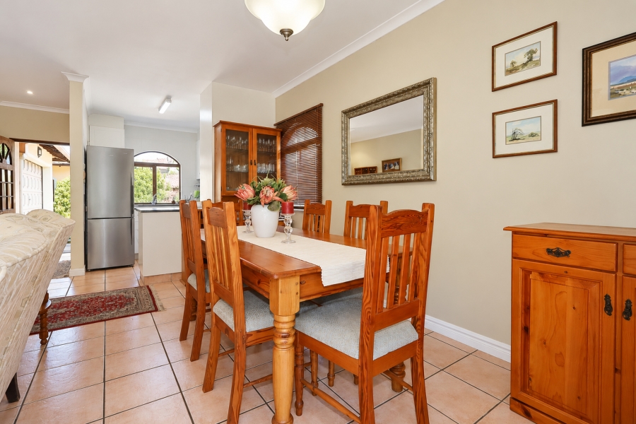 2 Bedroom Property for Sale in Waterfall KwaZulu-Natal