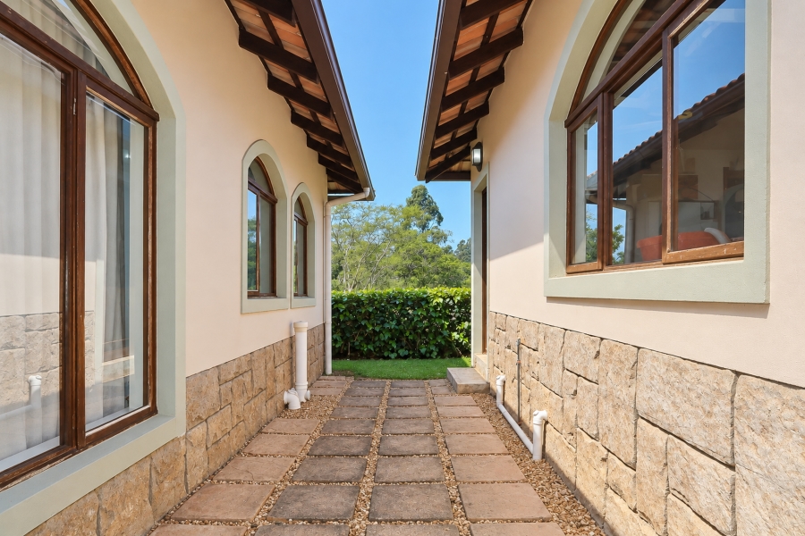 2 Bedroom Property for Sale in Waterfall KwaZulu-Natal