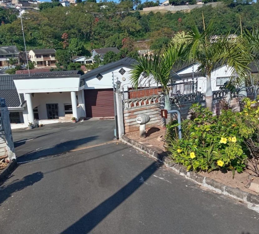 3 Bedroom Property for Sale in Silverglen KwaZulu-Natal