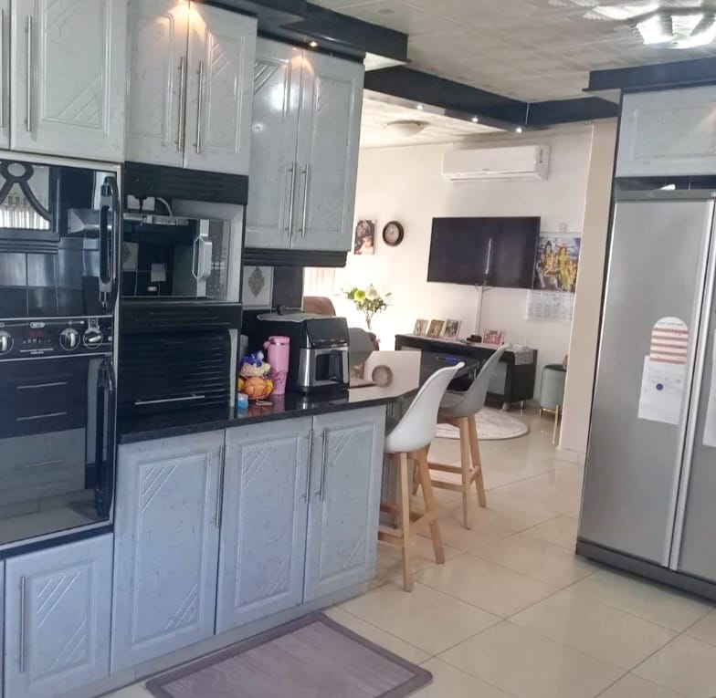 3 Bedroom Property for Sale in Silverglen KwaZulu-Natal