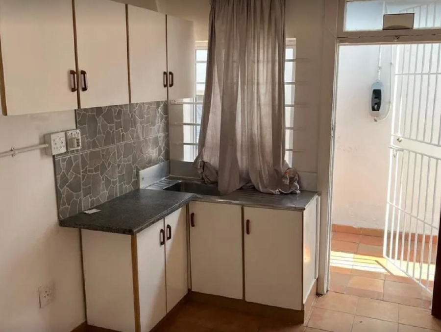 To Let 1 Bedroom Property for Rent in Reservoir Hills KwaZulu-Natal