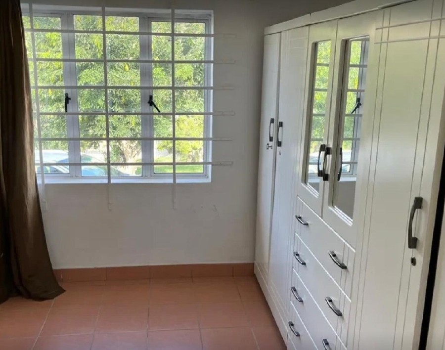 To Let 1 Bedroom Property for Rent in Reservoir Hills KwaZulu-Natal