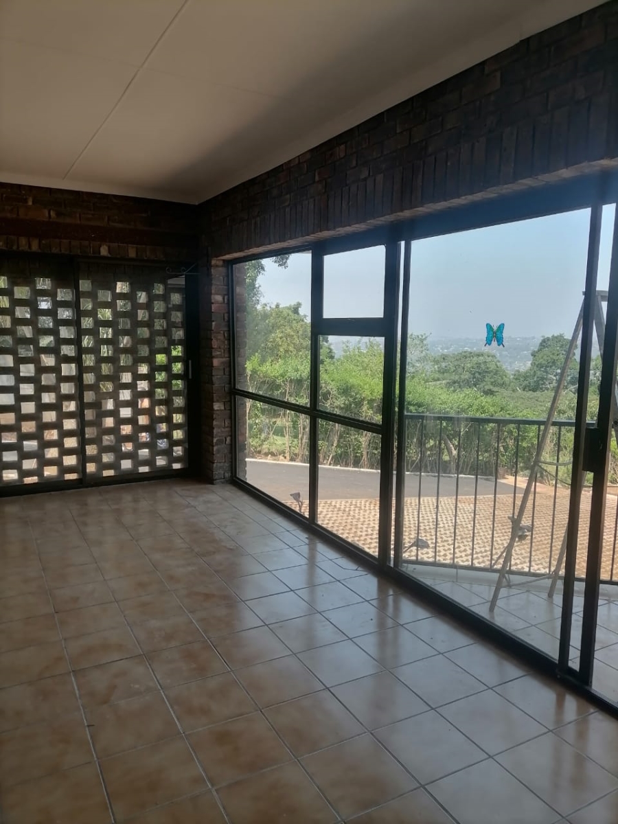 To Let 3 Bedroom Property for Rent in Dawncliffe KwaZulu-Natal