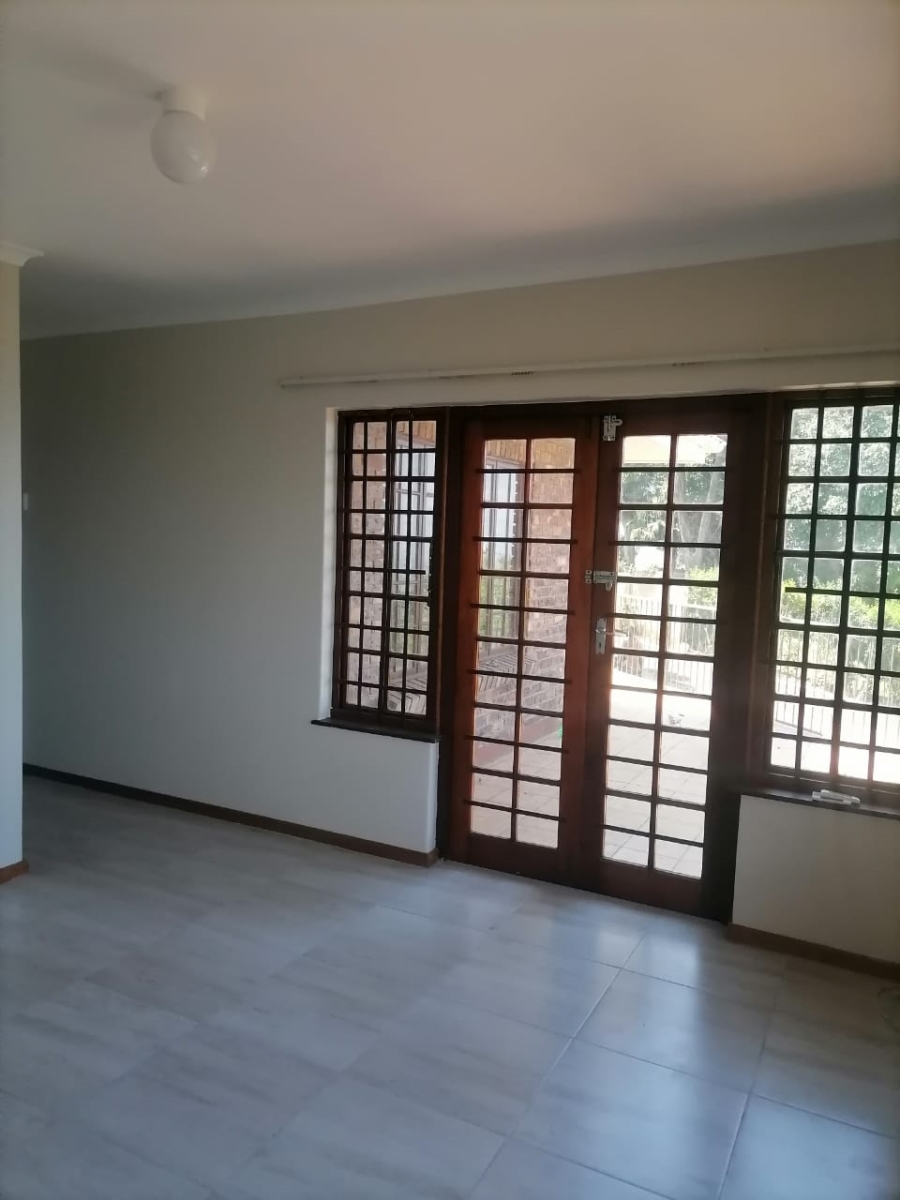 To Let 3 Bedroom Property for Rent in Dawncliffe KwaZulu-Natal
