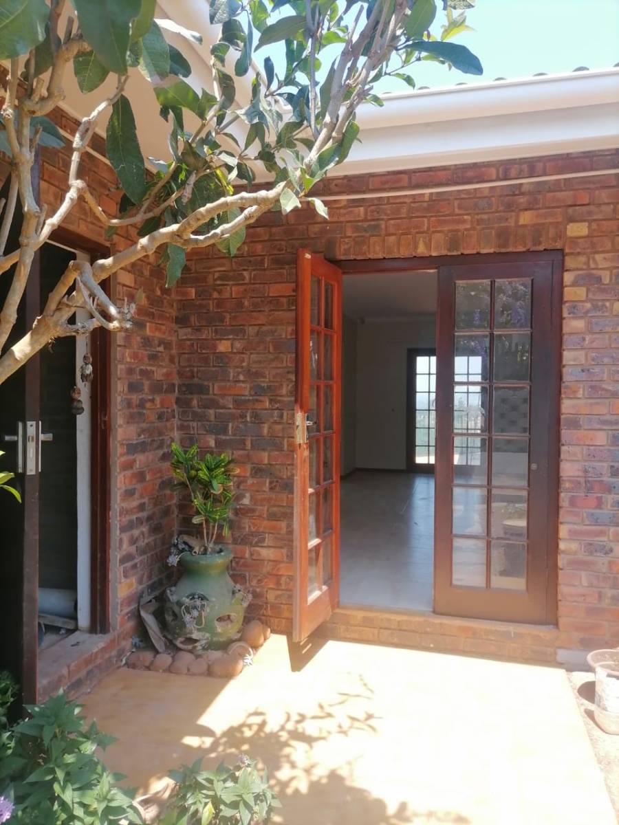 To Let 3 Bedroom Property for Rent in Dawncliffe KwaZulu-Natal