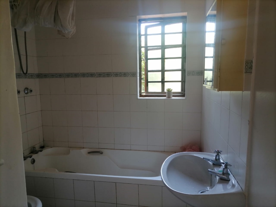 To Let 1 Bedroom Property for Rent in Dawncliffe KwaZulu-Natal