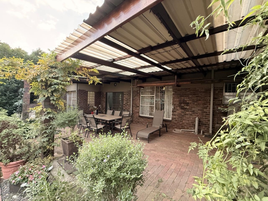 4 Bedroom Property for Sale in Aviary Hill KwaZulu-Natal