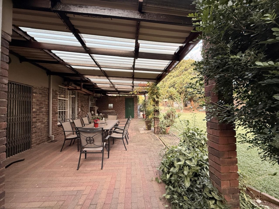 4 Bedroom Property for Sale in Aviary Hill KwaZulu-Natal