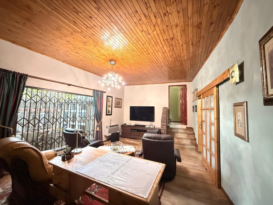4 Bedroom Property for Sale in Aviary Hill KwaZulu-Natal