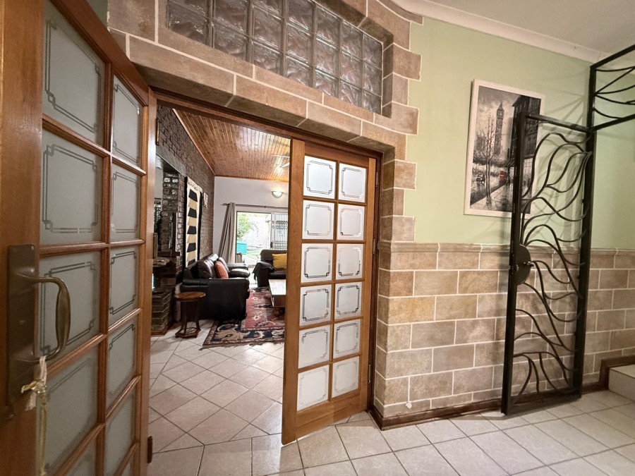 4 Bedroom Property for Sale in Aviary Hill KwaZulu-Natal