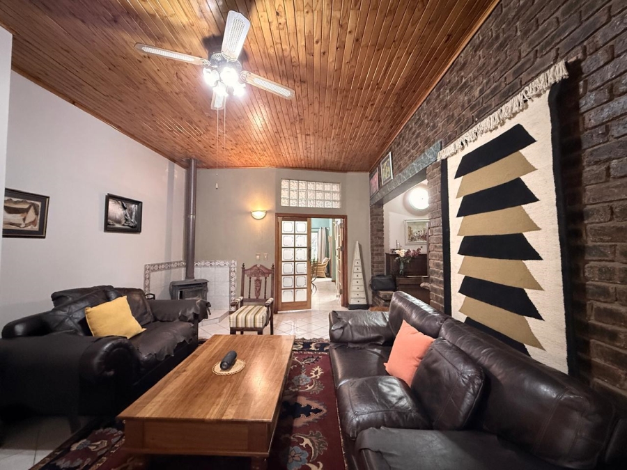 4 Bedroom Property for Sale in Aviary Hill KwaZulu-Natal