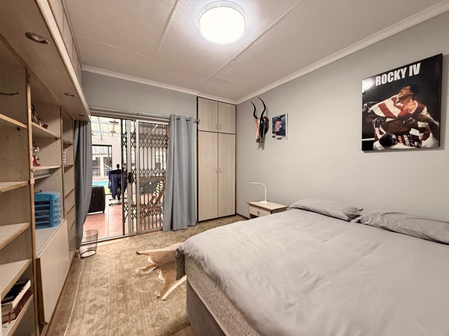 4 Bedroom Property for Sale in Aviary Hill KwaZulu-Natal